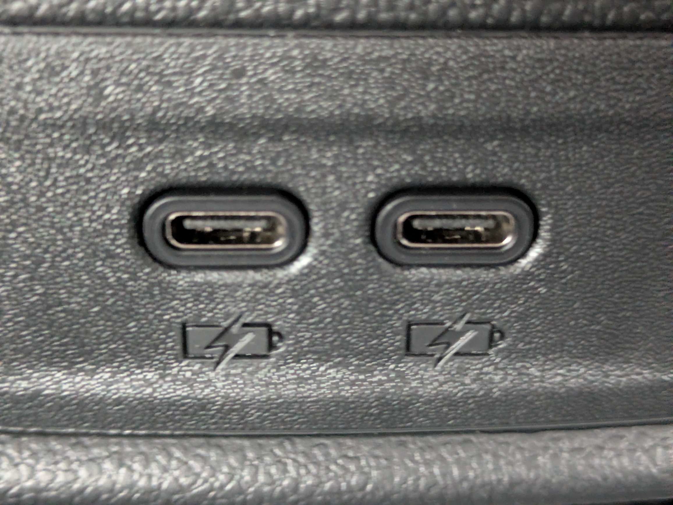 New 2027 Chevrolet Equinox LT w/ Safety and Technology Package FWD image 9