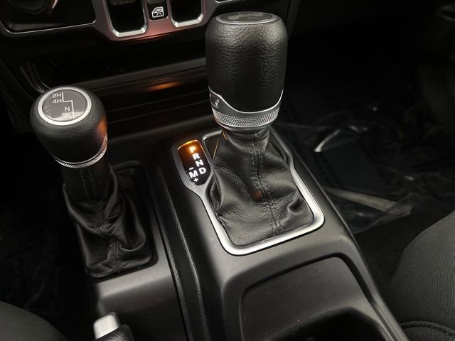 Used 2021 Jeep Wrangler Unlimited Sport AWD/4WD image 11