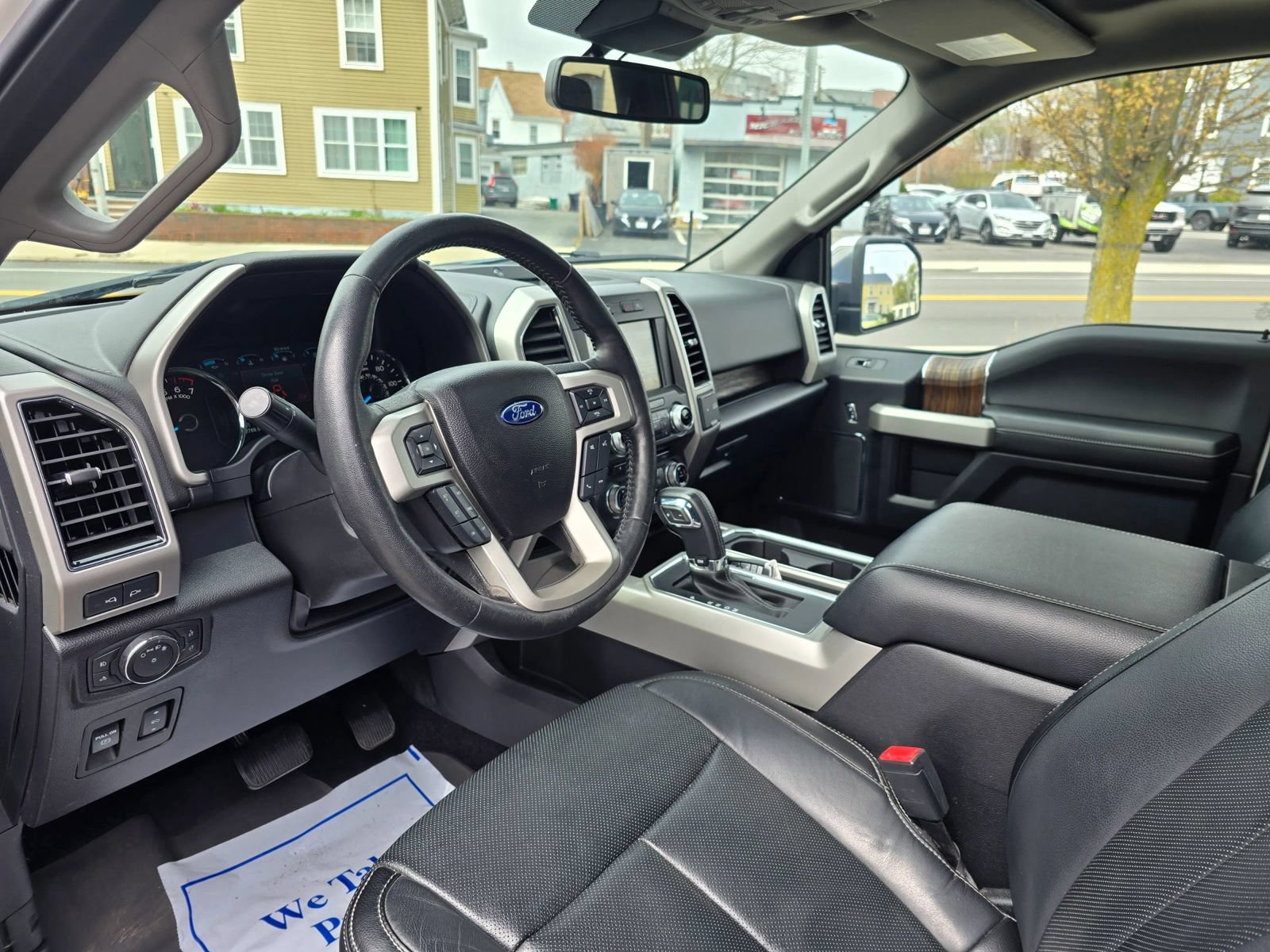 Used 2018 Ford F150 Lariat w/ Equipment Group 502A Luxury AWD/4WD image 8