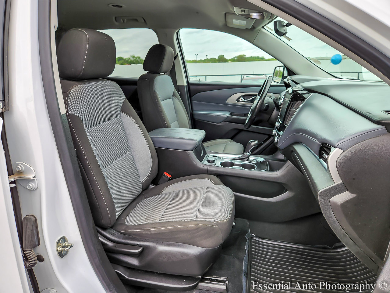 Used 2019 Chevrolet Traverse LT AWD/4WD image 31