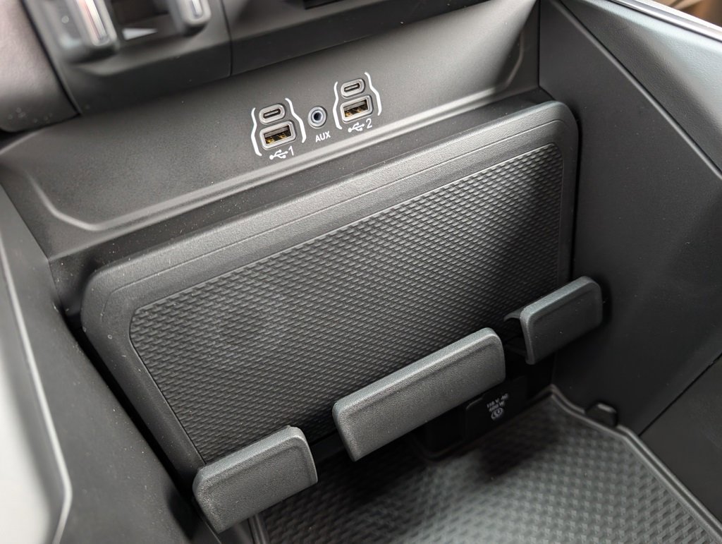 New 2026 RAM 1500 4x4 Crew Cab image 29