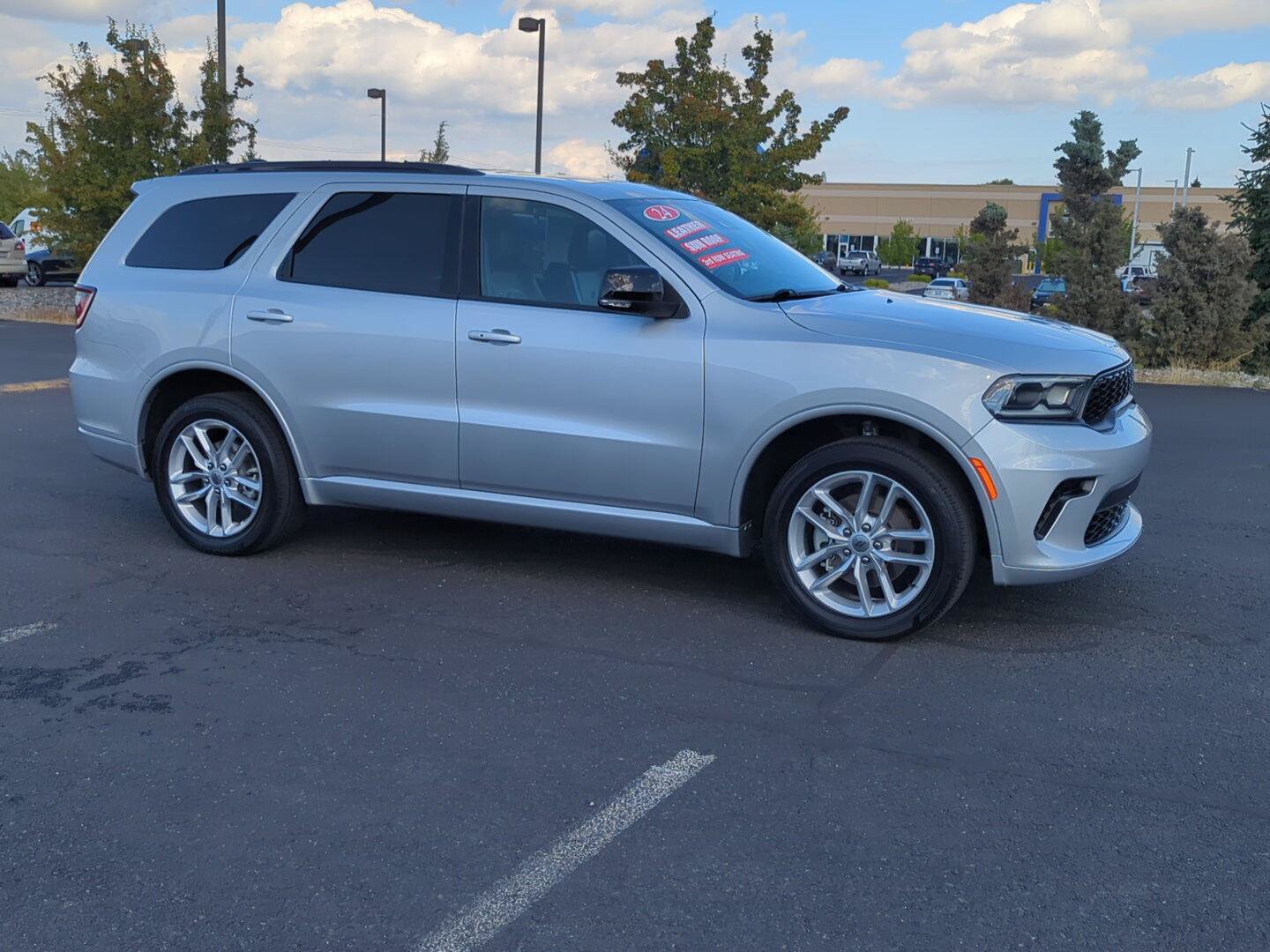 Used 2024 Dodge Durango GT AWD/4WD image 1