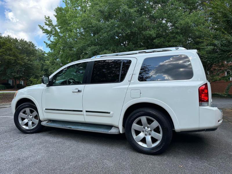 Used 2010 Nissan Armada Titanium w/ DVD Entertainment Pkg RWD image 9