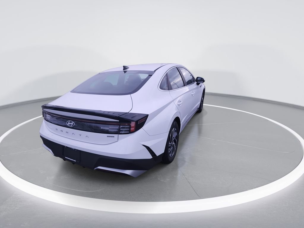 New 2026 Hyundai Sonata Blue FWD image 8