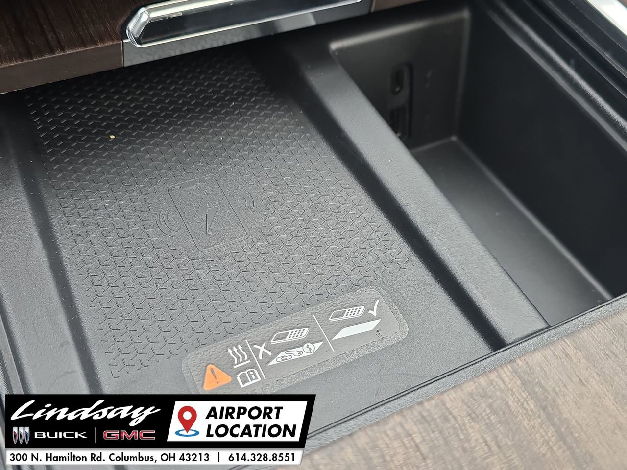 New 2026 GMC Acadia Denali Ultimate w/ LPO, Floor Liner Package image 40