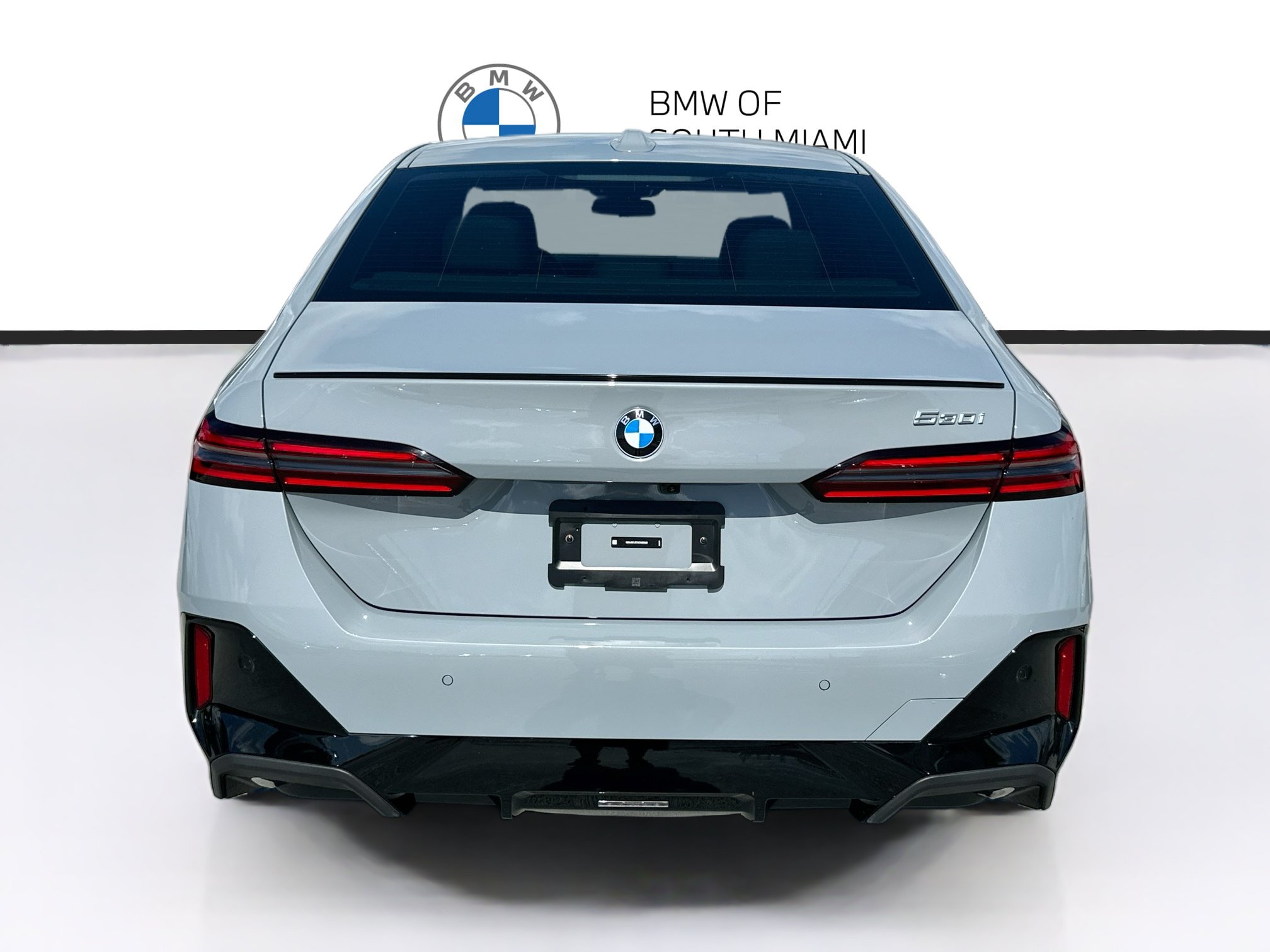Used 2025 BMW 530i w/ M Sport Package RWD image 6