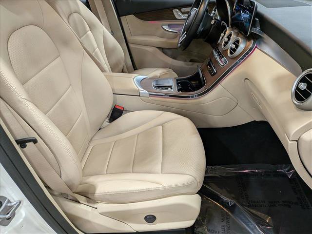 Used 2022 Mercedes-Benz GLC 300 4MATIC w/ Premium Package Lite image 20