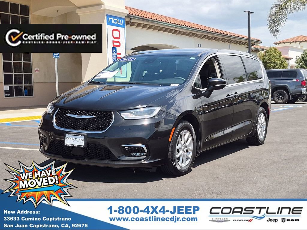Certified 2023 Chrysler Pacifica Touring-L FWD image 1