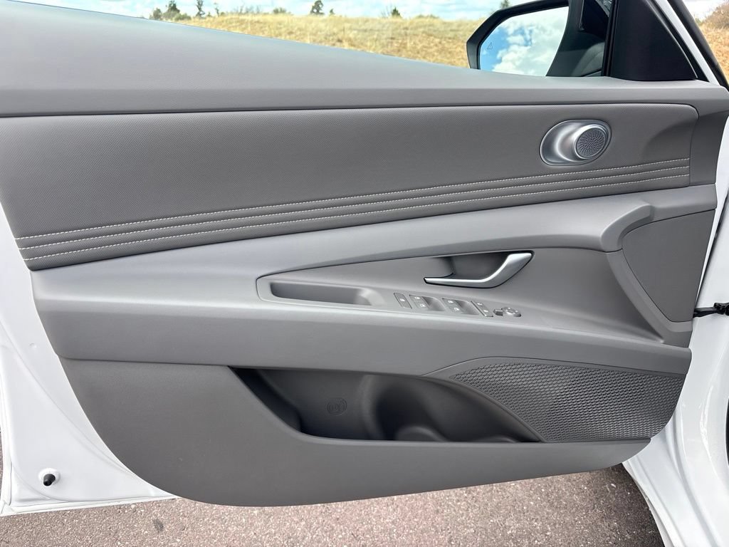 Certified 2026 Hyundai Elantra SEL Sport Premium FWD image 12