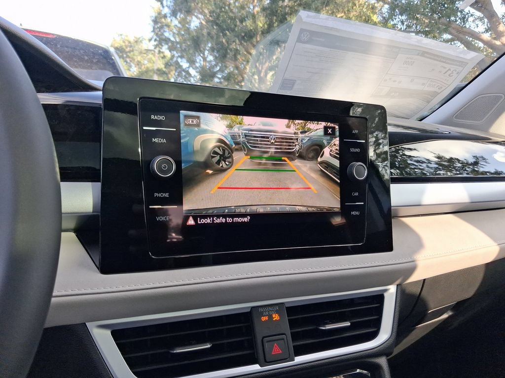 New 2026 Volkswagen Taos SE FWD image 10