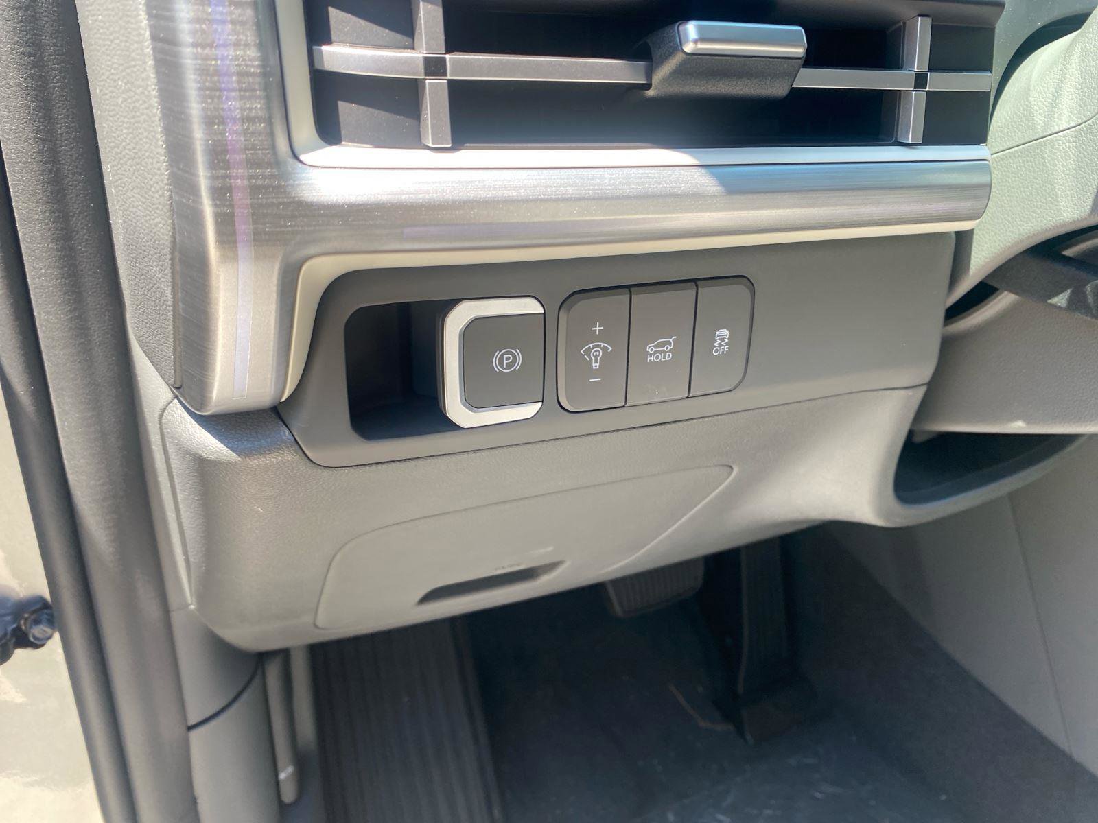 Certified 2024 Hyundai Santa Fe Calligraphy image 18