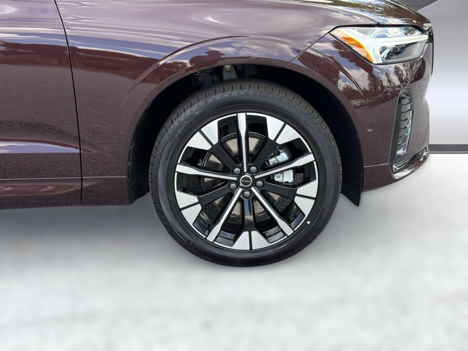 New 2026 Volvo XC60 B5 Ultra w/ Climate Package AWD/4WD image 12