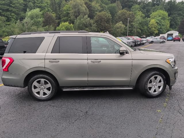 Used 2019 Ford Expedition XLT w/ Equipment Group 202A AWD/4WD image 6