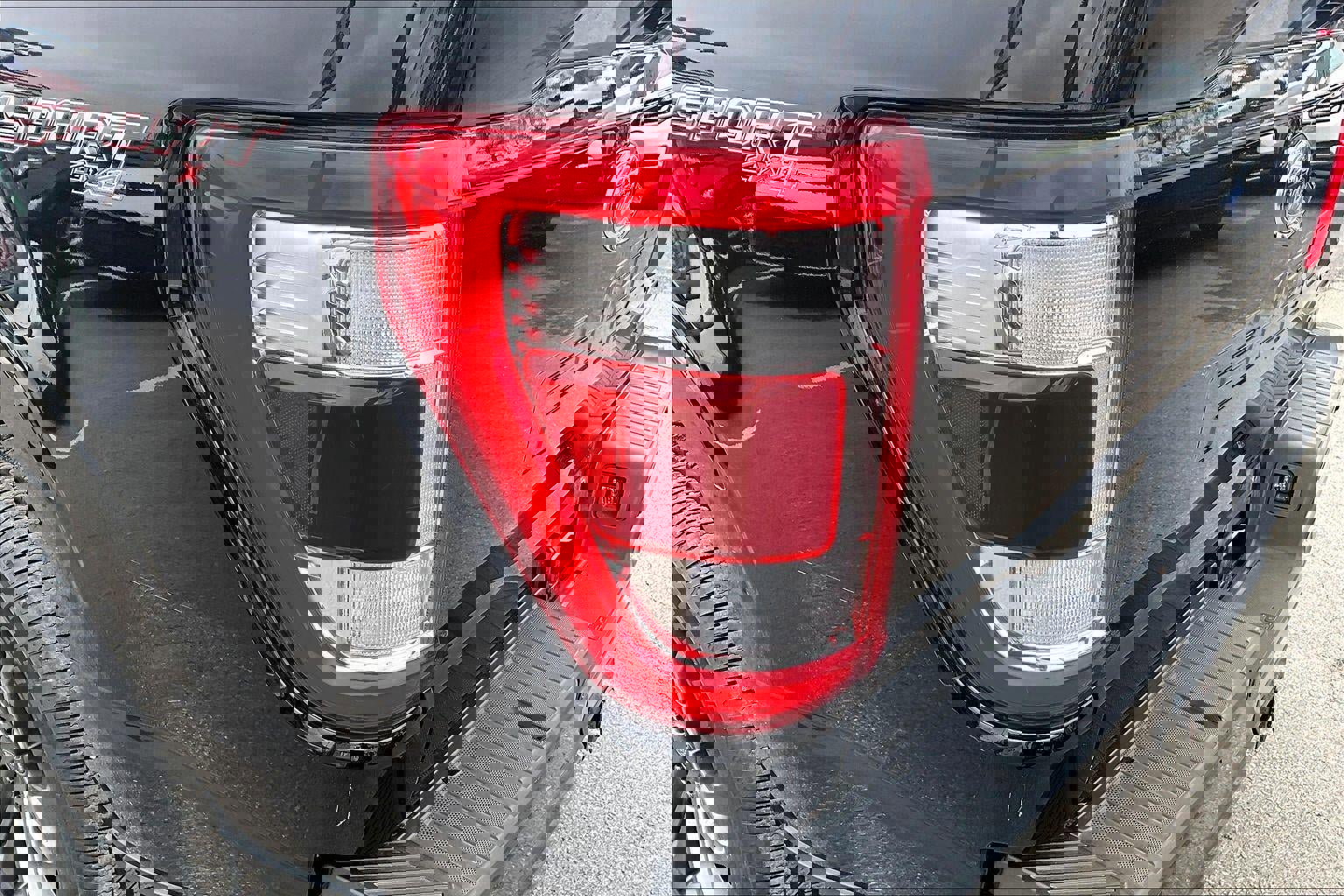 Used 2021 Ford F150 Lariat w/ Equipment Group 502A High image 24