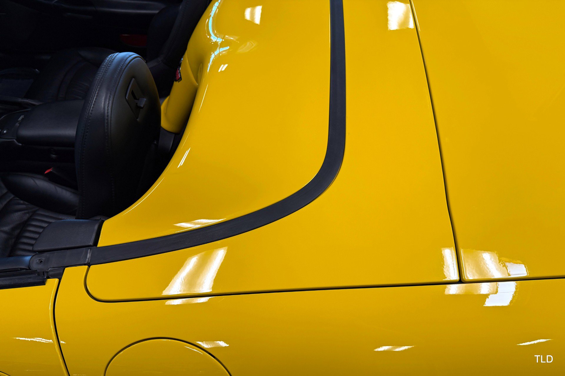 Used 2002 Chevrolet Corvette w/ Preferred Equipment Group2 image 40