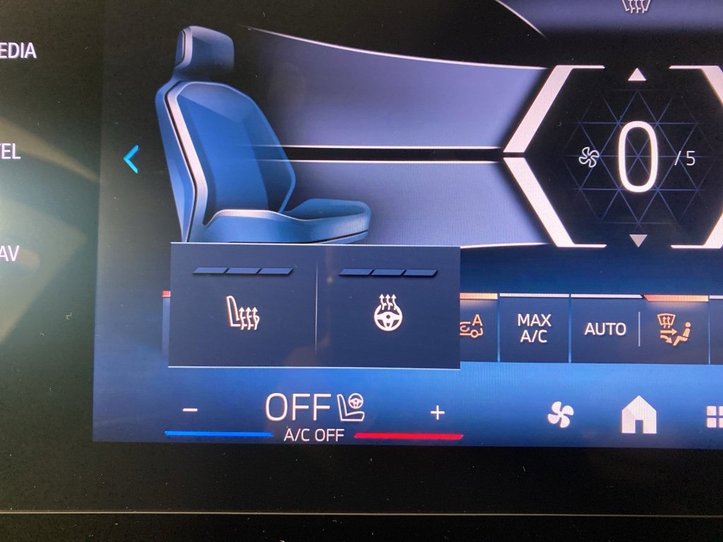 New 2026 BMW X1 xDrive28i w/ Technology Package image 15