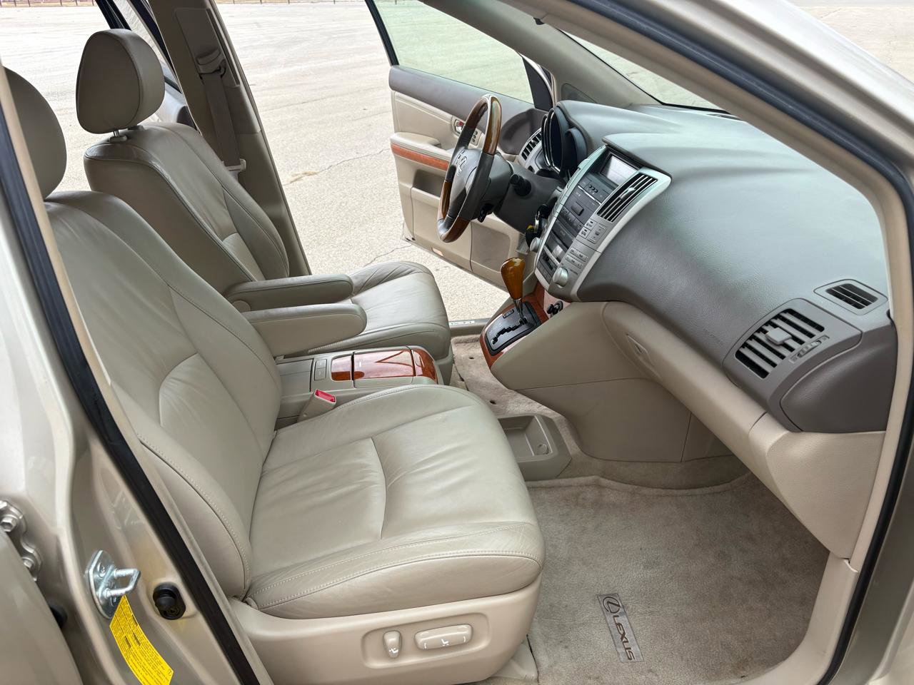Used 2005 Lexus RX 330 image 38