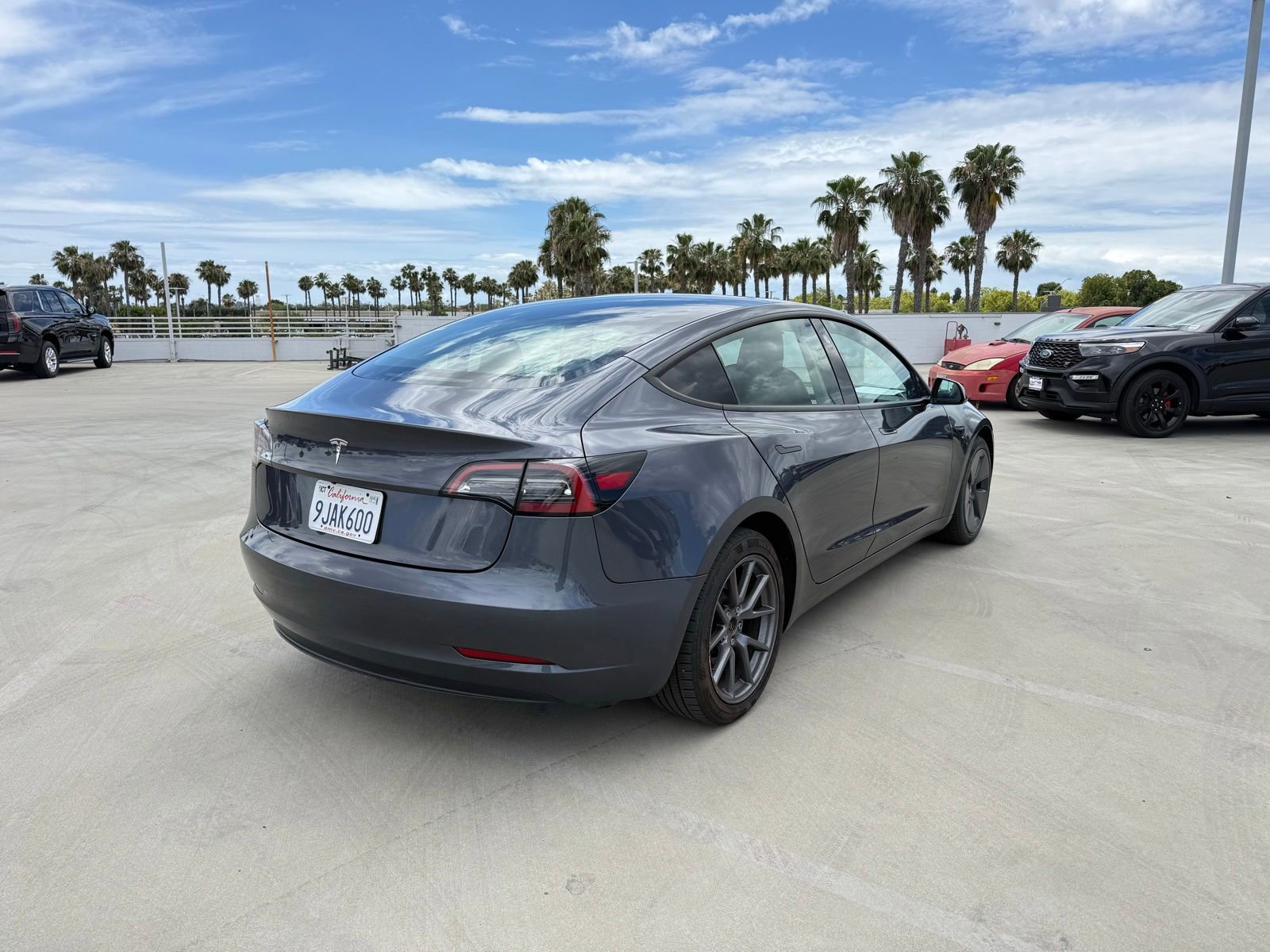 Used 2023 Tesla Model 3 Standard Range RWD image 3