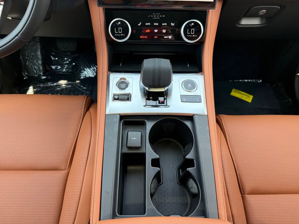 New 2026 Jaguar F-PACE R-Dynamic S image 24