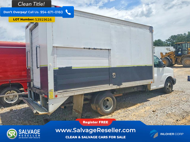 Used 2015 Chevrolet Express 4500 RWD image 4