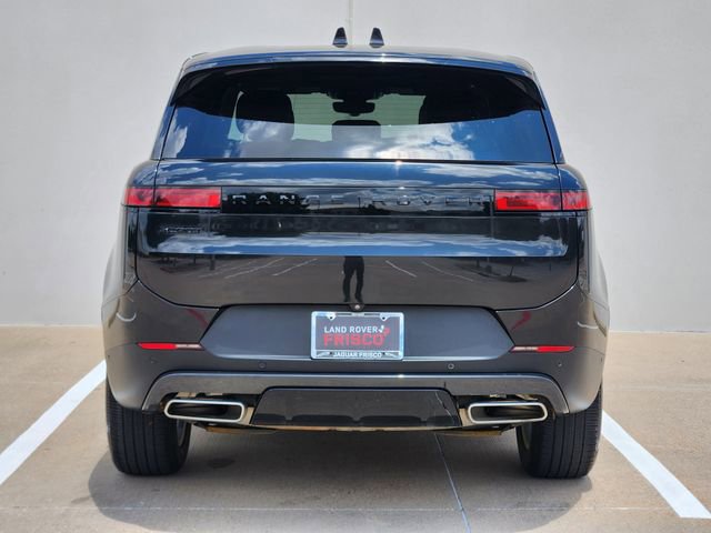 Used 2025 Land Rover Range Rover Sport SE AWD/4WD image 6