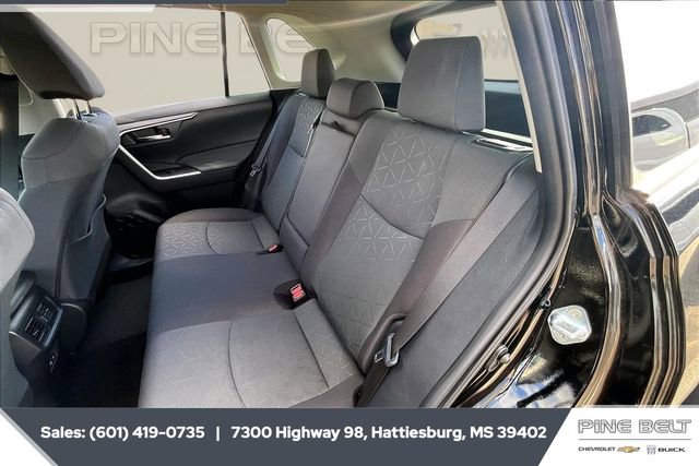 Used 2024 Toyota RAV4 XLE image 19