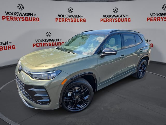 New 2026 Volkswagen Tiguan SE R-Line AWD/4WD image 1