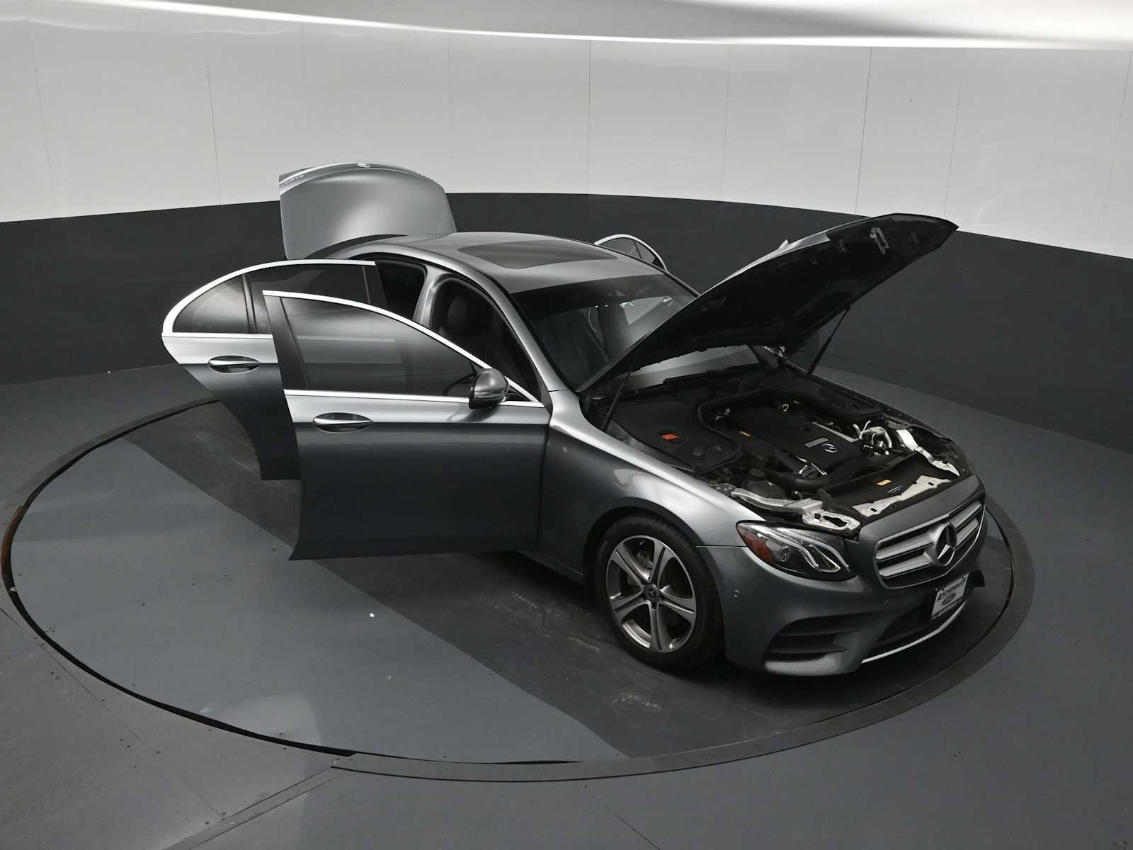 Used 2019 Mercedes-Benz E 300 4MATIC image 60