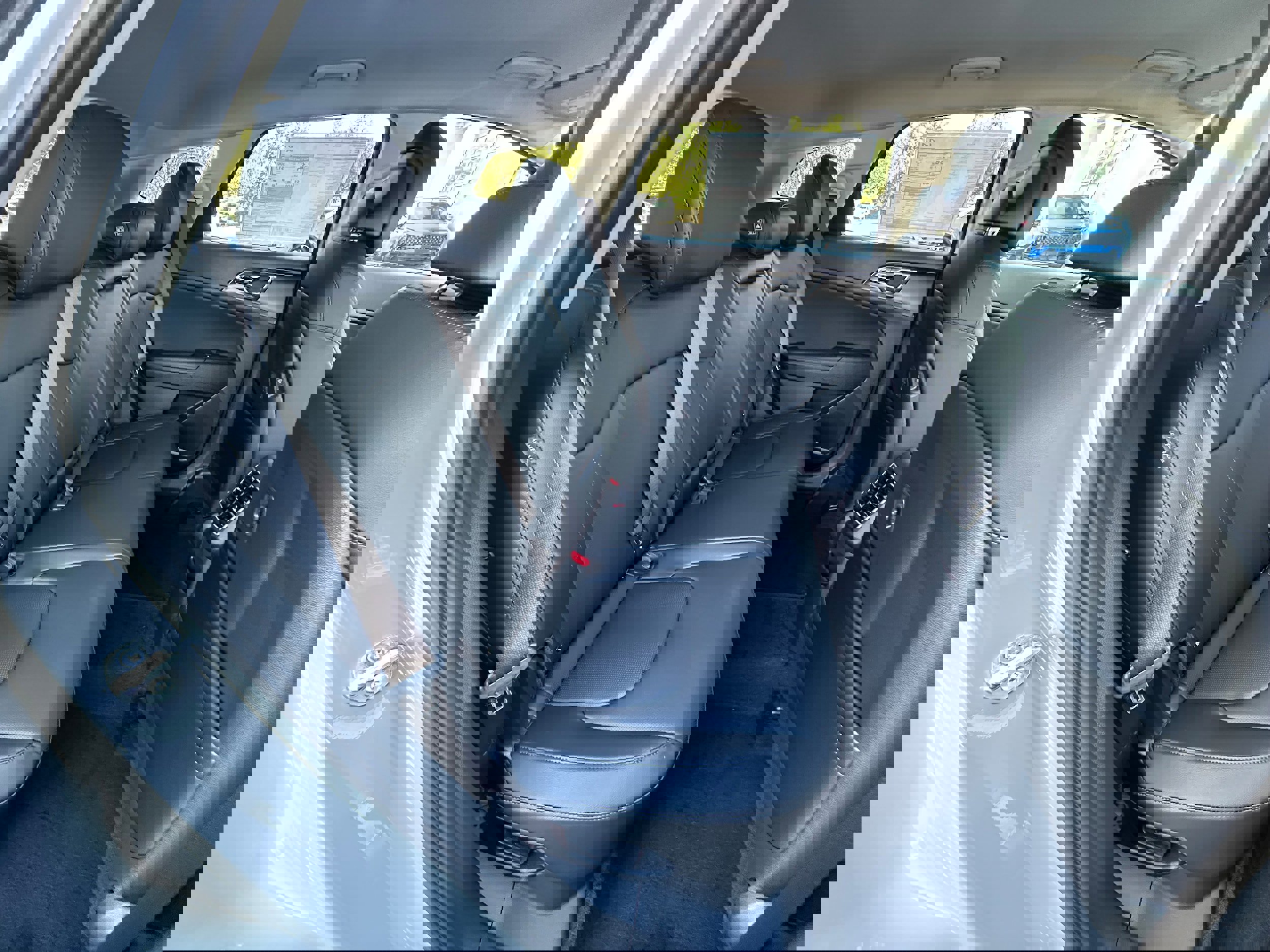 New 2026 Kia Sportage EX image 16