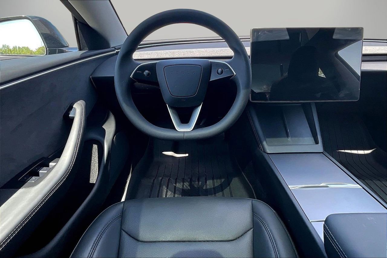 Used 2025 Tesla Model 3 Long Range image 12