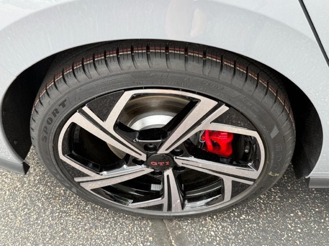 New 2026 Volkswagen GTI SE FWD image 4
