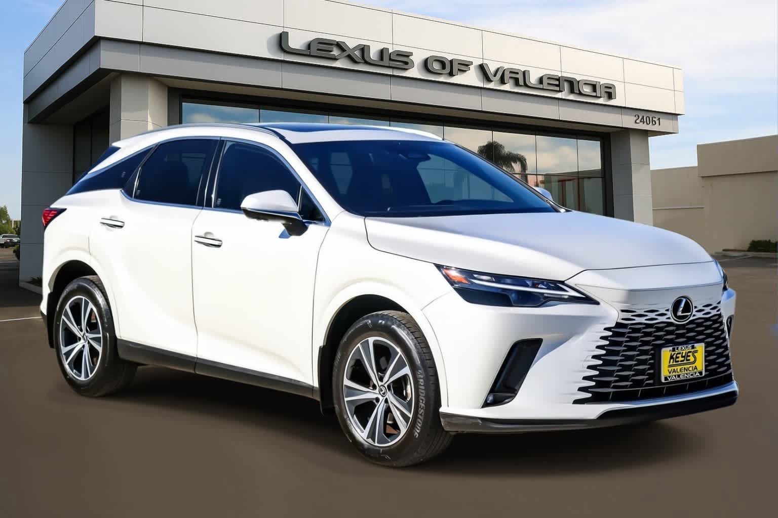 Used 2024 Lexus RX 350 Premium w/ Cold Area Package FWD image 5