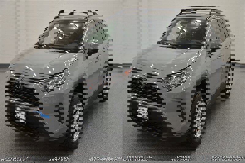 Used 2019 Toyota RAV4 XLE w/ Convenience Package image 2