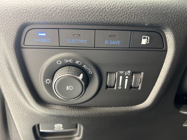 Used 2024 Jeep Grand Cherokee Trailhawk image 15