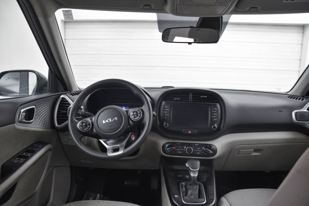 Used 2022 Kia Soul LX w/ Technology Package image 23