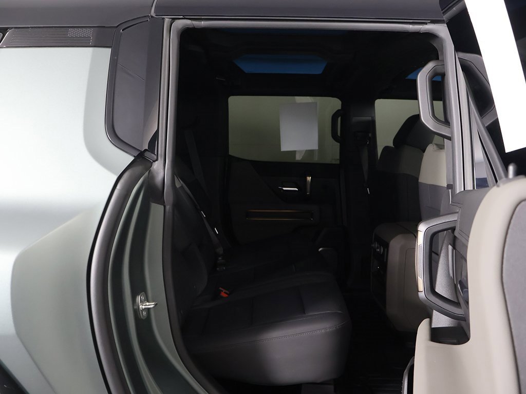 Used 2024 GMC Hummer EV 3X w/ LPO, Illumination Package image 31