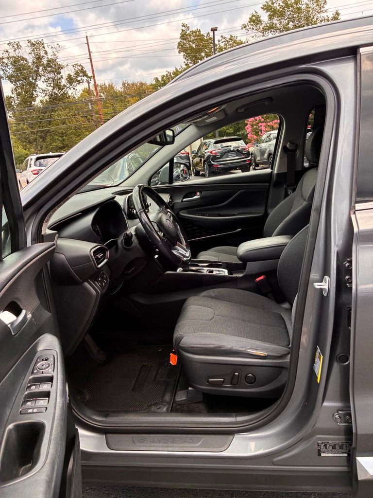 Used 2019 Hyundai Santa Fe SEL FWD image 29