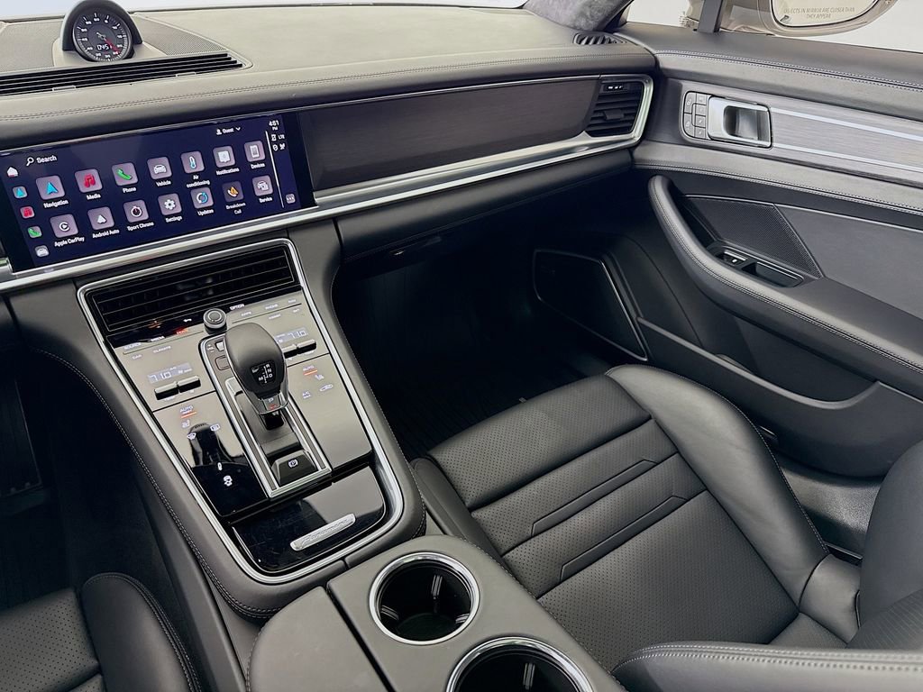 Certified 2023 Porsche Panamera GTS image 27