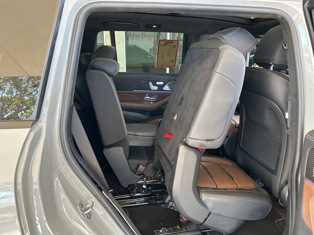 Used 2024 Mercedes-Benz GLS 63 AMG 4MATIC image 37