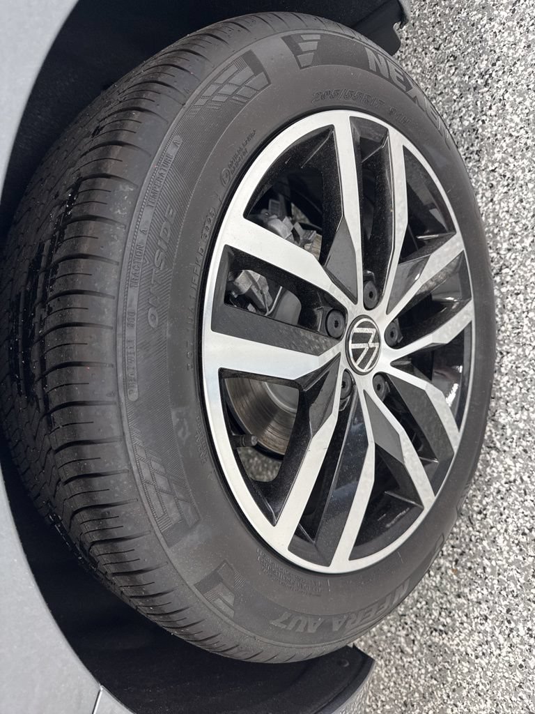 New 2026 Volkswagen Jetta SE FWD image 11