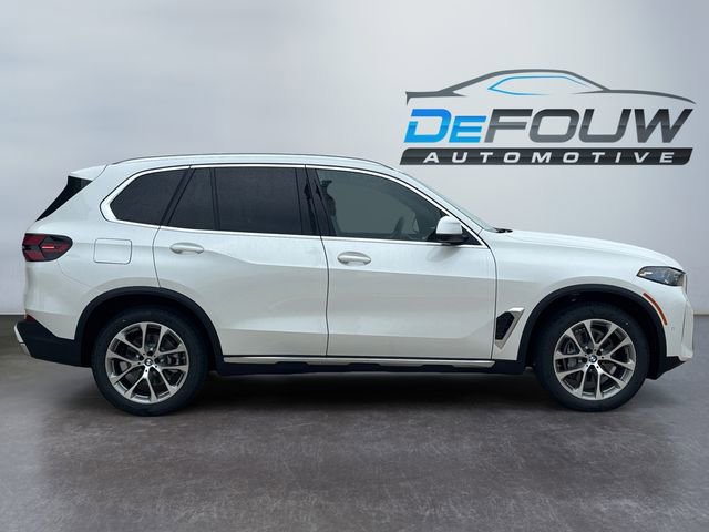Used 2026 BMW X5 xDrive40i w/ Premium Package image 2