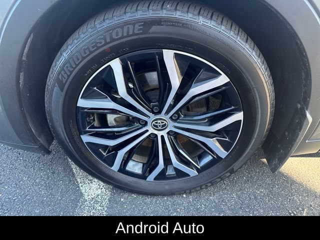 Used 2026 Toyota Crown AWD/4WD image 10