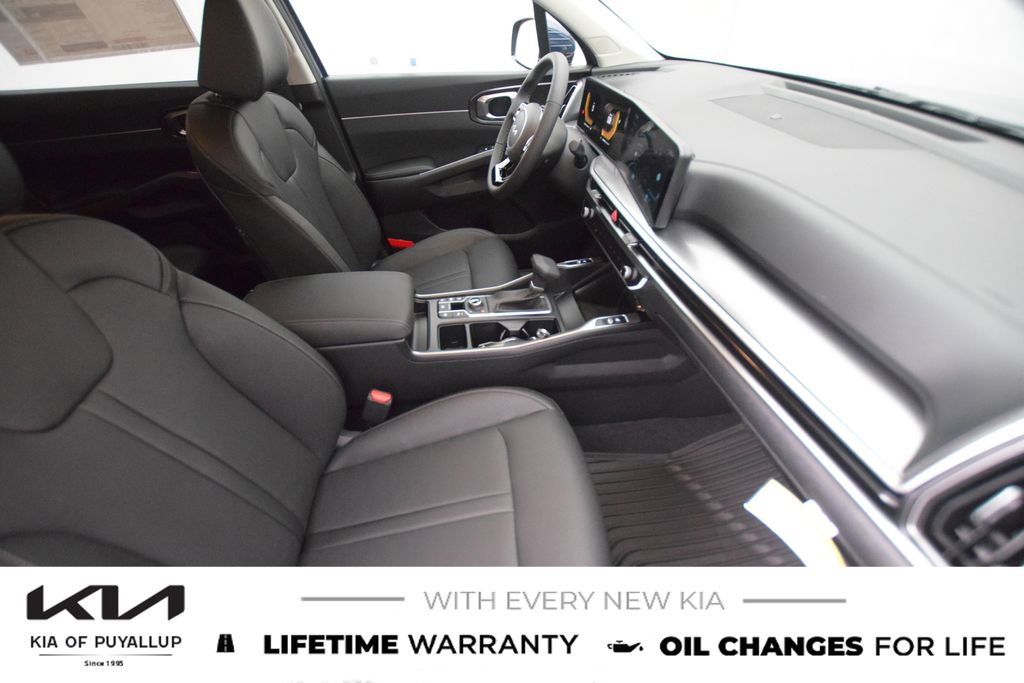 New 2025 Kia Sorento S image 16