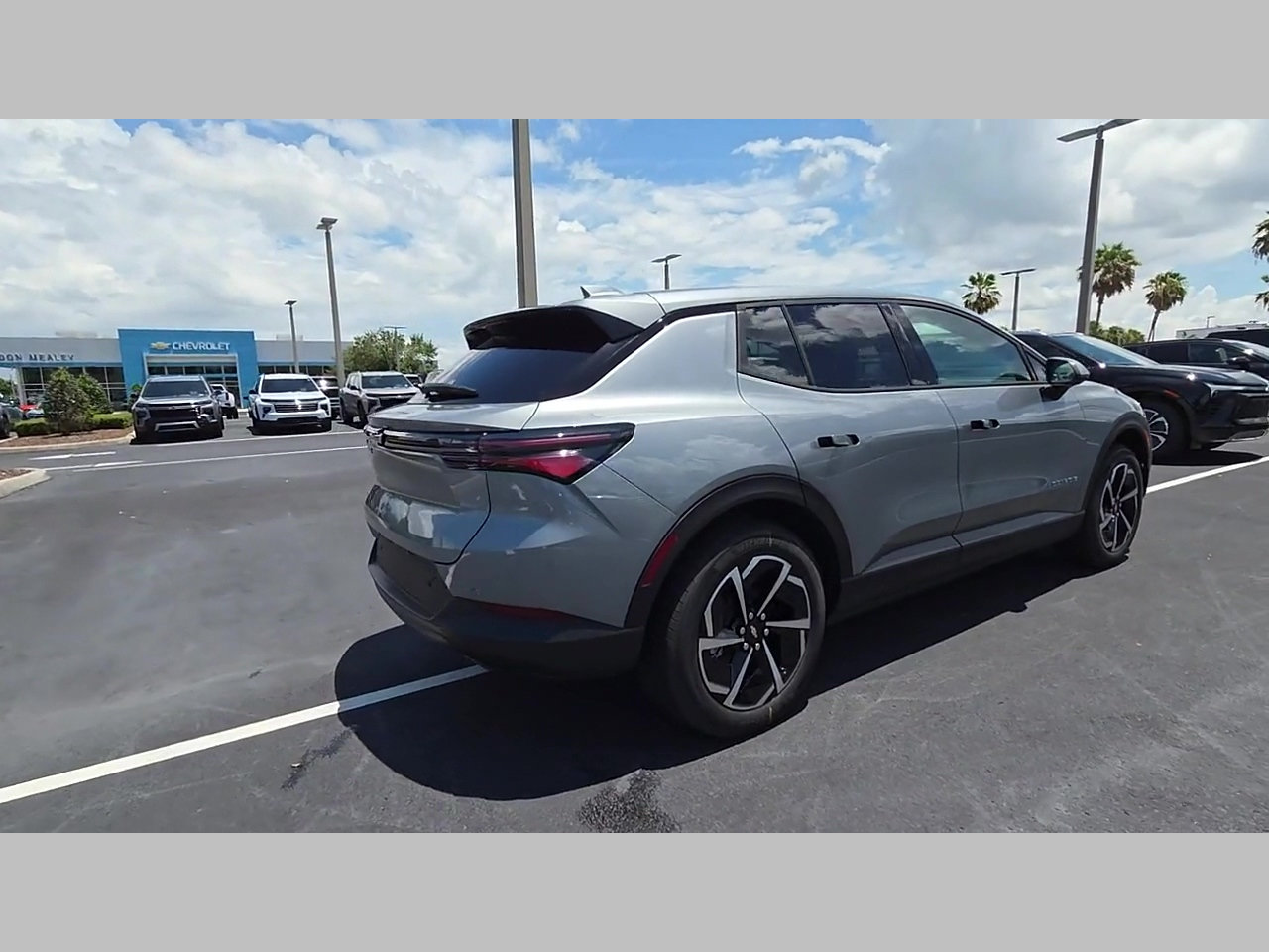New 2026 Chevrolet Equinox EV LT FWD image 18
