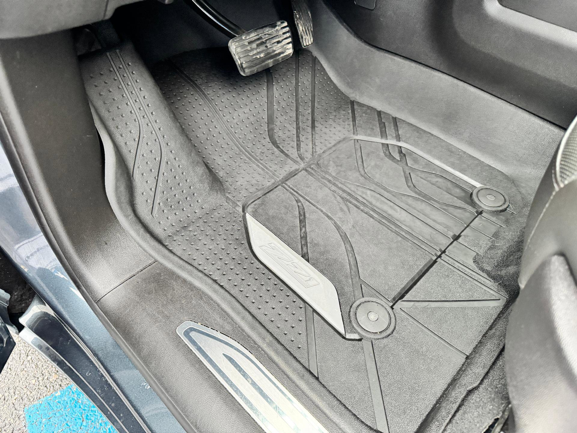 Used 2019 Chevrolet Silverado 1500 LTZ w/ LTZ Plus Package image 13