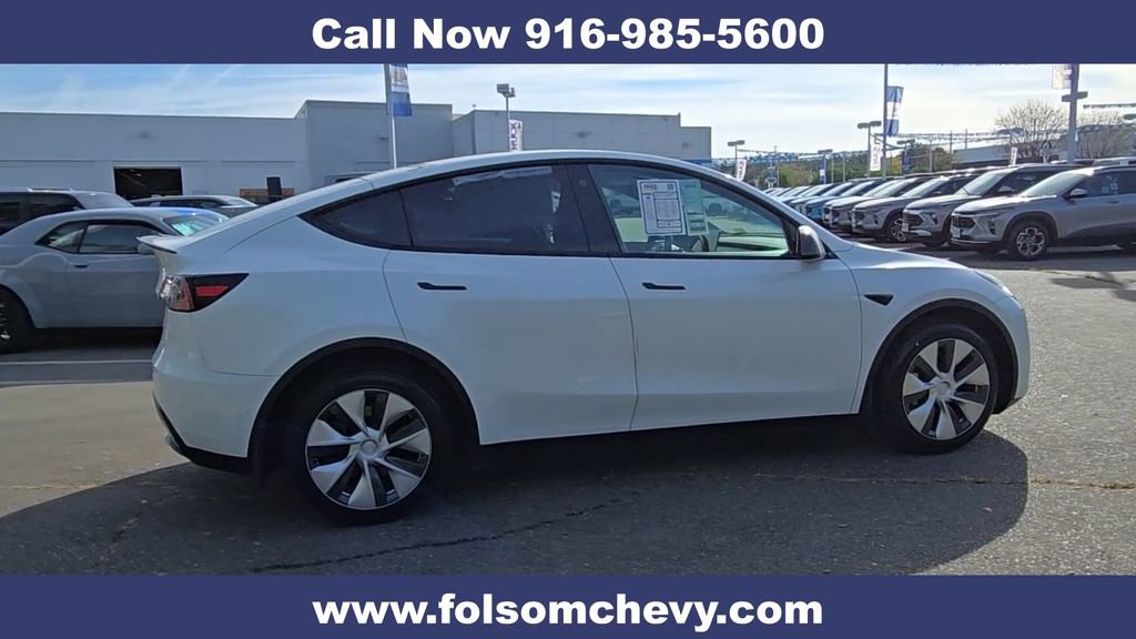 Used 2022 Tesla Model Y Long Range AWD/4WD image 11