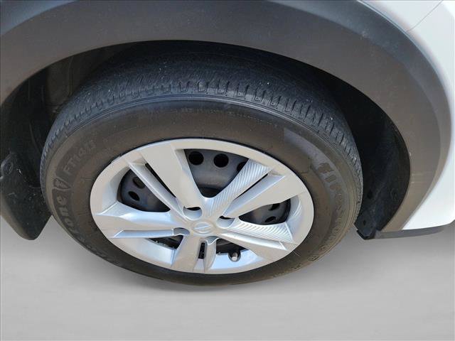 Used 2023 Nissan Kicks S FWD image 10