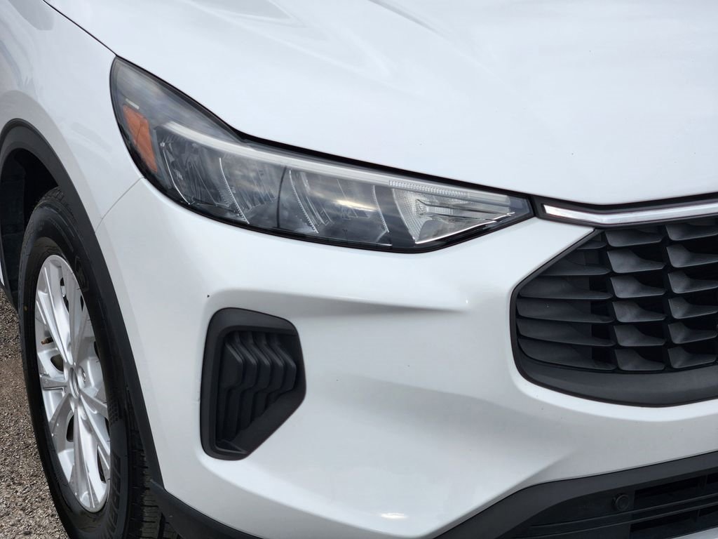 Used 2024 Ford Escape Active w/ Cold Weather Package FWD image 9