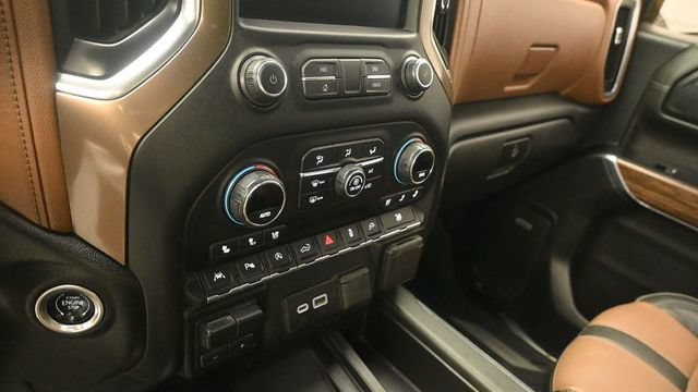 Used 2020 Chevrolet Silverado 1500 High Country w/ Technology Package AWD/4WD image 20