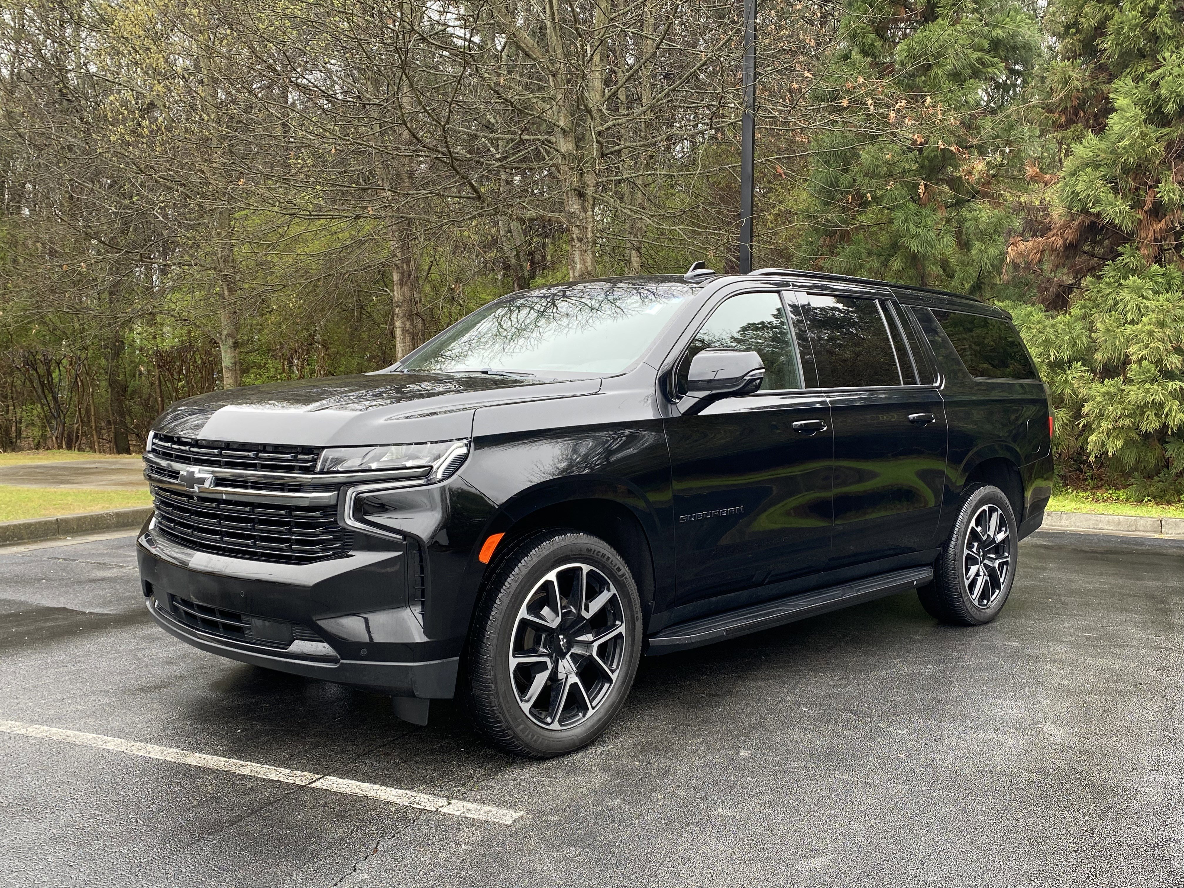 Used 2021 Chevrolet Suburban RST w/ Luxury Package image 5